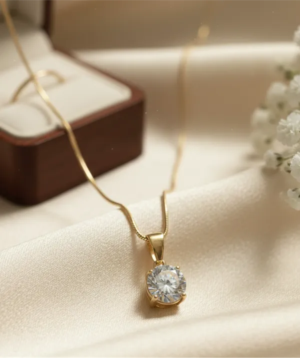 Gold_Solitaire_Muse_Pendant_For_Women